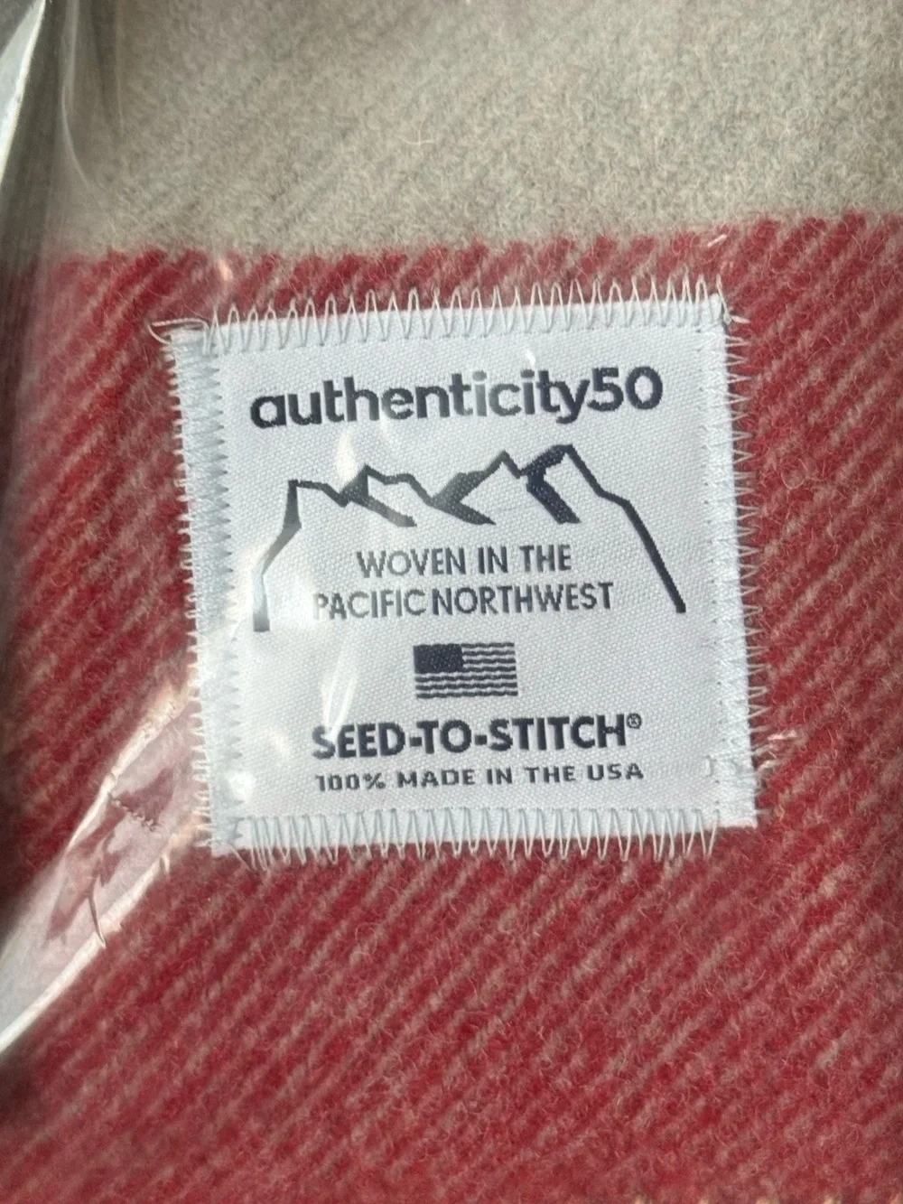 NWT Authenticity50 Northwest Wool Throw